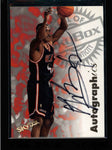 P.J. BROWN 1997/98 SKYBOX AUTOGRAPHICS ON CARD AUTOGRAPH AUTO AC1624