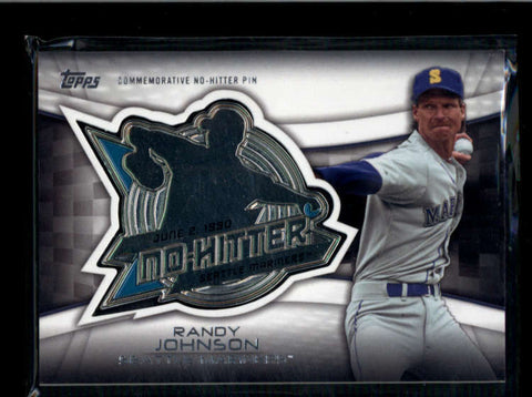 RANDY JOHNSON 2016 TOPPS COMMEMORATIVE NO-HITTER PIN CARD #NHP-RJ AB7574