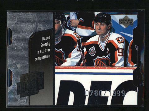 WAYNE GRETZKY 1998/99 UD YEAR OF THE GREAT ONE QUANTUM DIE-CUT #0780/1999 AB5759